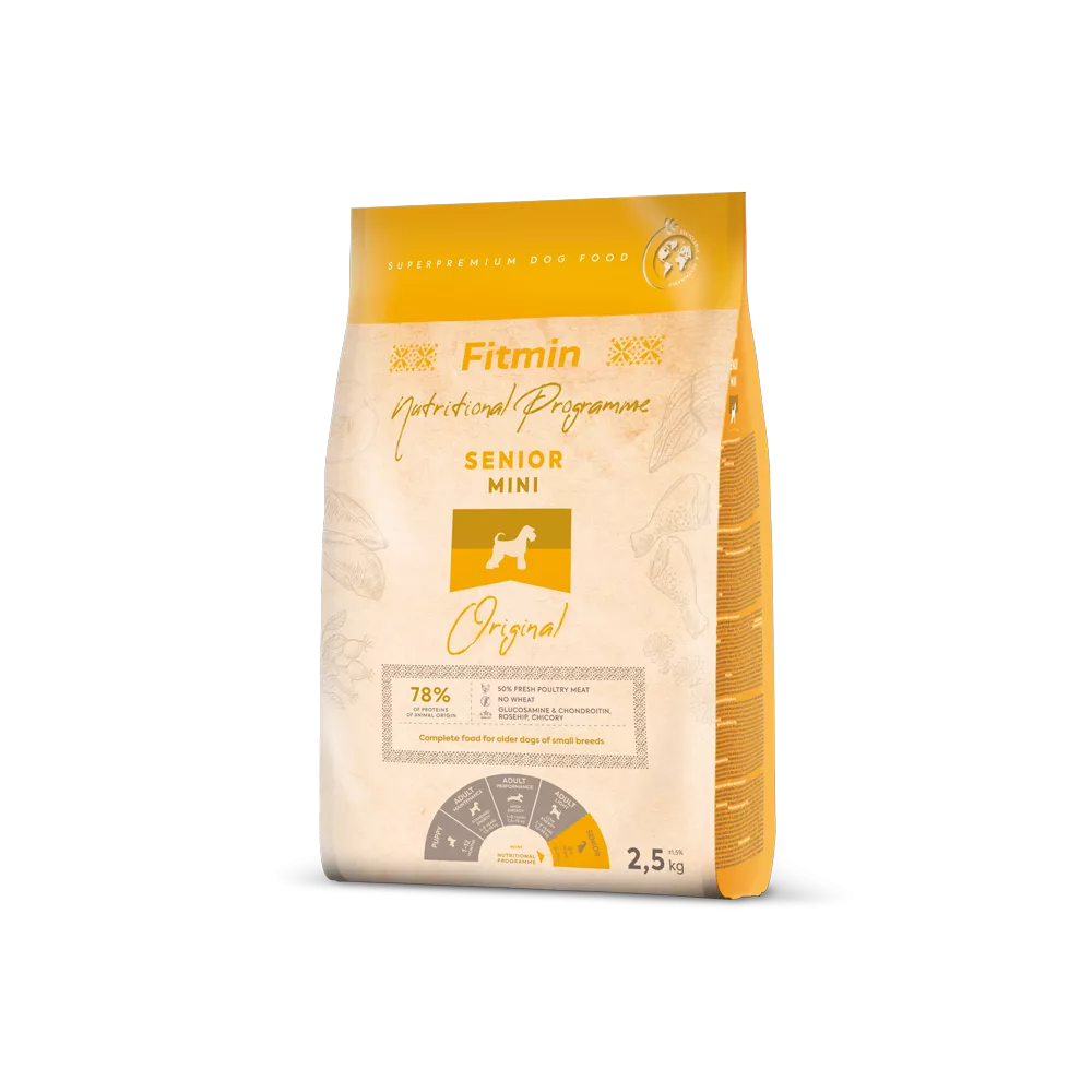 Super-premium food for adult dogs of small breeds above 9 years of age, with an effective complex of antioxidants