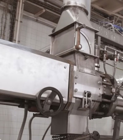 Development of innovative technology for feed extrusion -using Fresh Meat Technology.